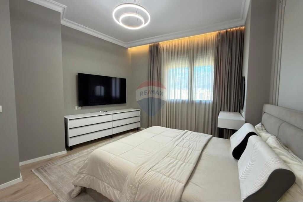 Apartment 2+1 for rent Barrikadave St.