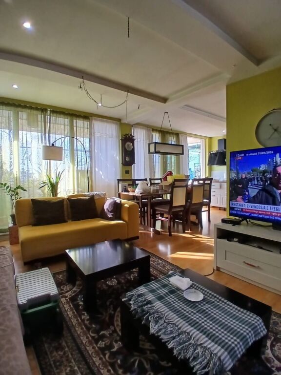 Appartamento Duplex in vendita 3+1 presso l'ex Parco degli Autobus (ID B1358) Tirana