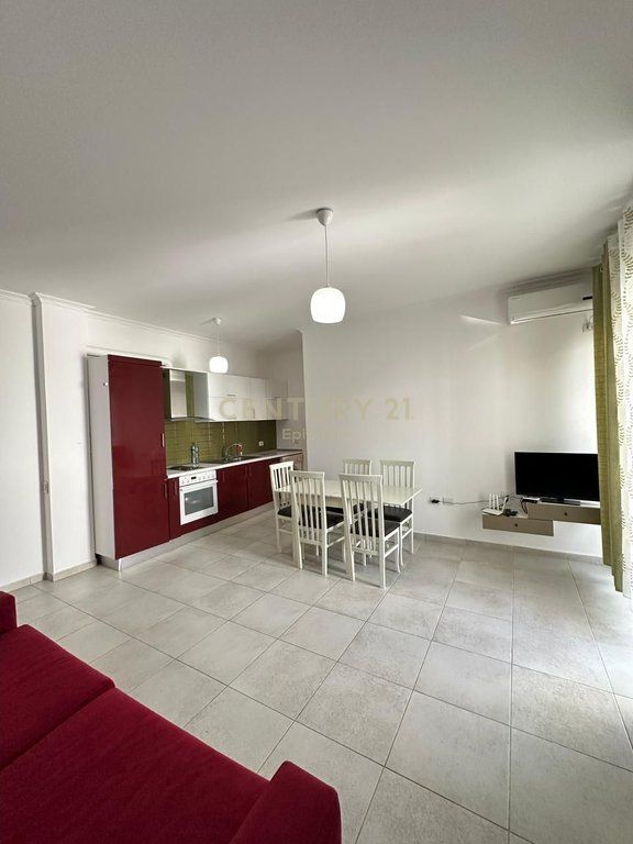 SHITET APARTAMENT 1+1 TE GJIRI I LALZIT PRANE KOMPLEKSIT "INSIFA"