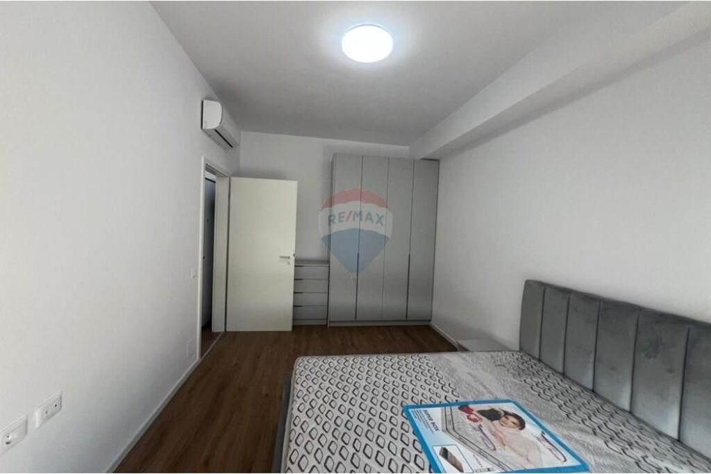 Apartment - For Rent - Mangalem Complex, Tirana 450 €