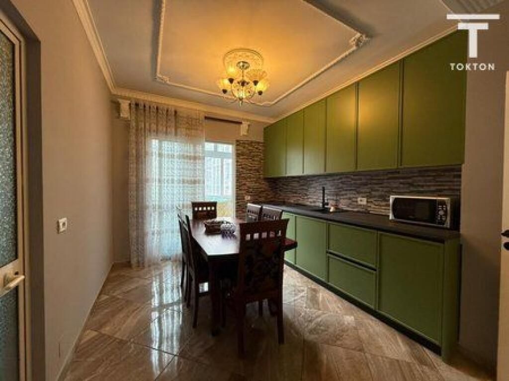 QIRA, APARTAMENT 2+1+2, BLLOKU, TIRANË