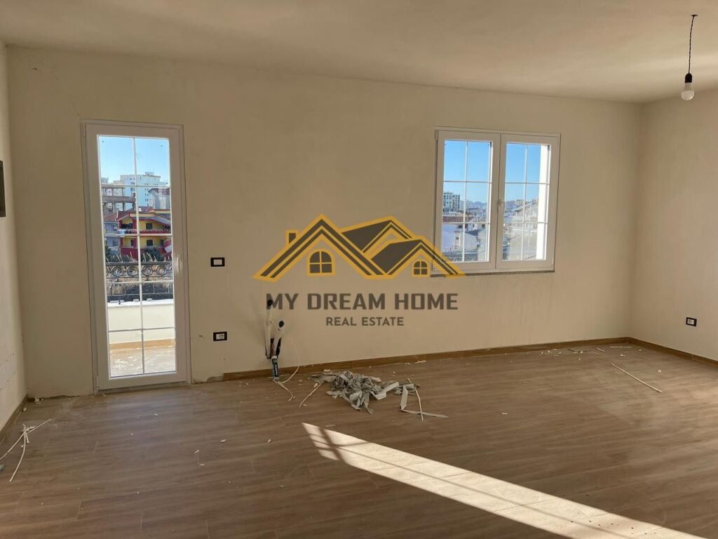 SHITET 2 SUPER VILA PLEPA DURRES!