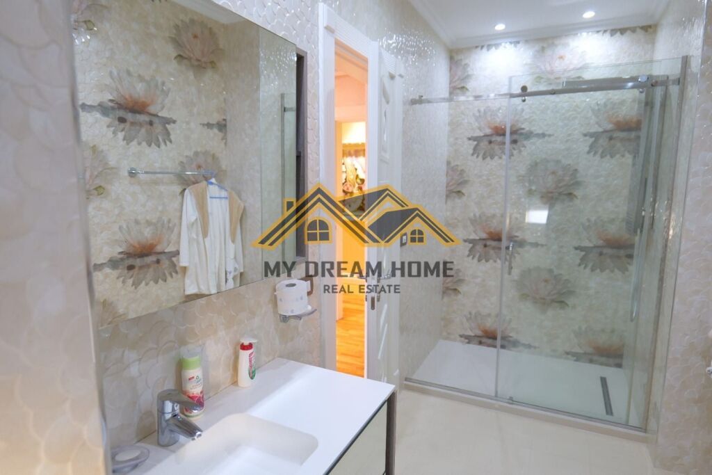 LUXURY APARTAMENT VOLLGA DURRES