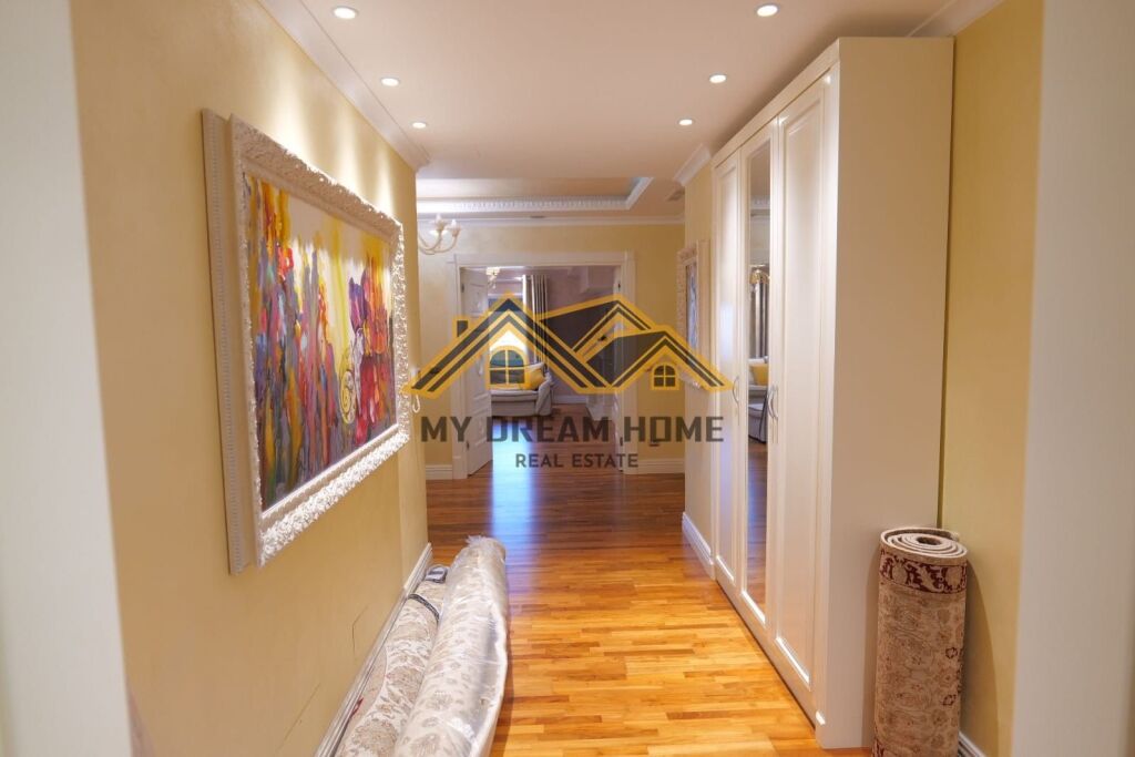 LUXURY APARTAMENT VOLLGA DURRES