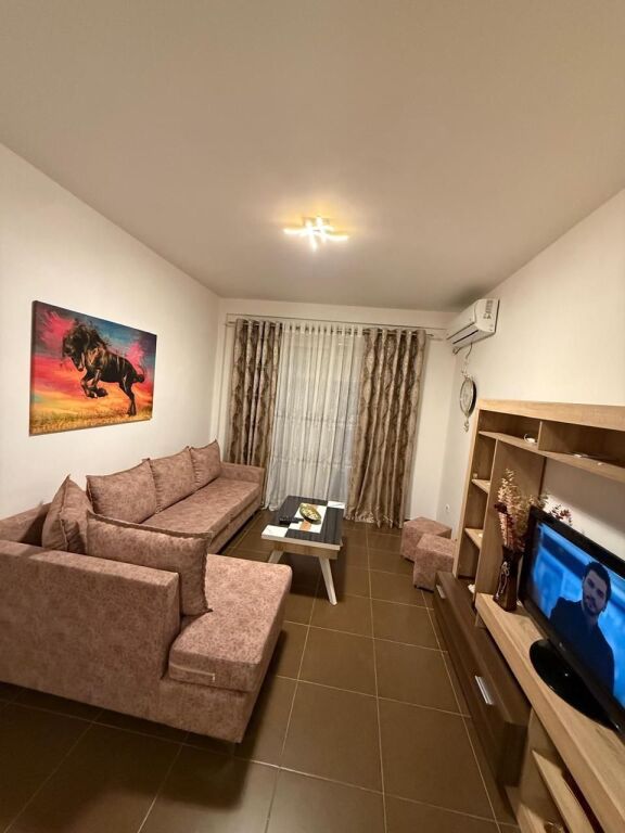 Jepet Apartment me qera