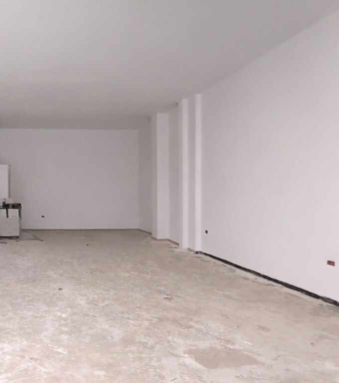 Njësi komerciale me qira në Astir