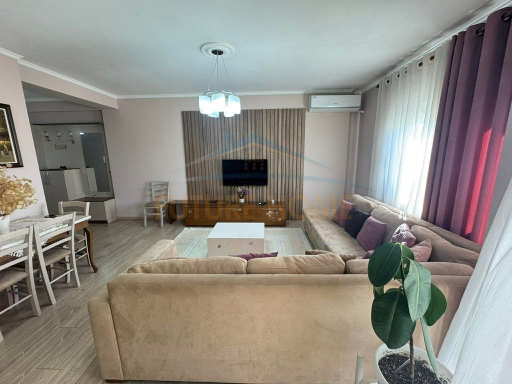Qera, Apartament 2+1 , Unaza e re