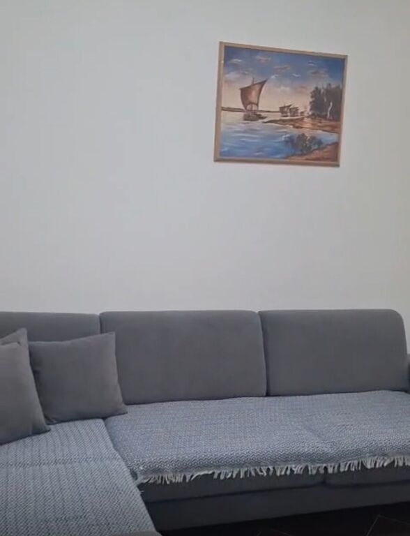 Jepet Me Qera Apartament 1+1+1 Ballkon
