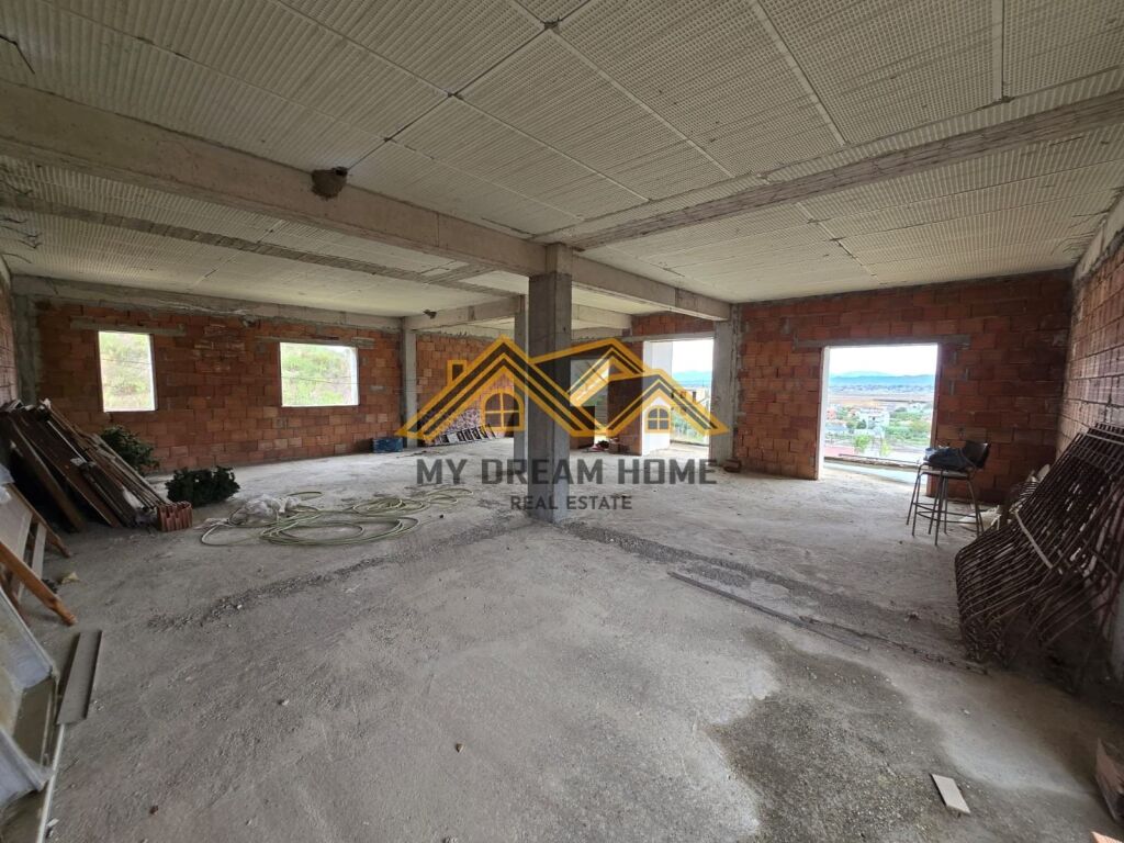 SHITET SHTEPI PRIVATE ZONA SPITALLES DURRES!