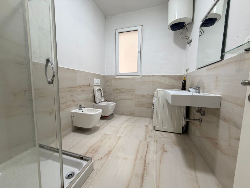 Kat vile private per qera