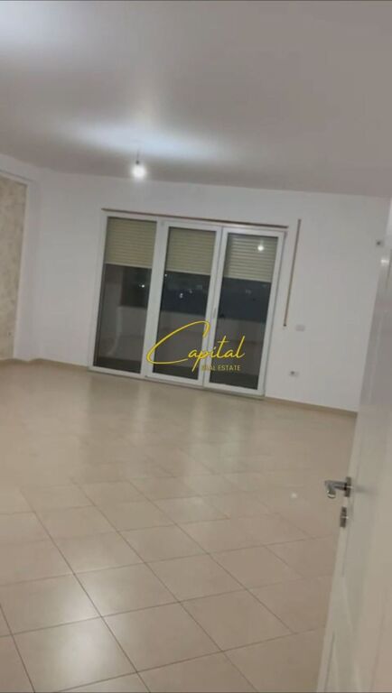 UFFICIO IN AFFITTO 130 M2 5 MAGGIO 500 EURO