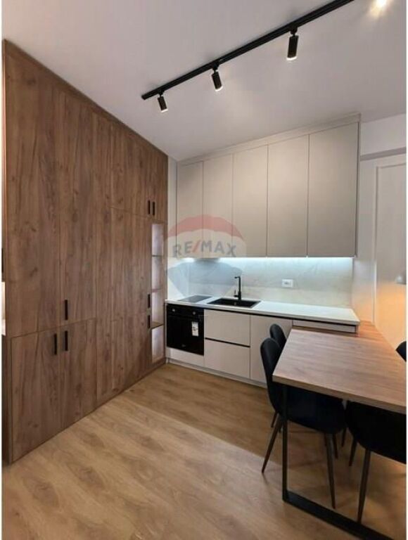 Apartment - For Rent - Mangalem Complex, Tirana 500 €