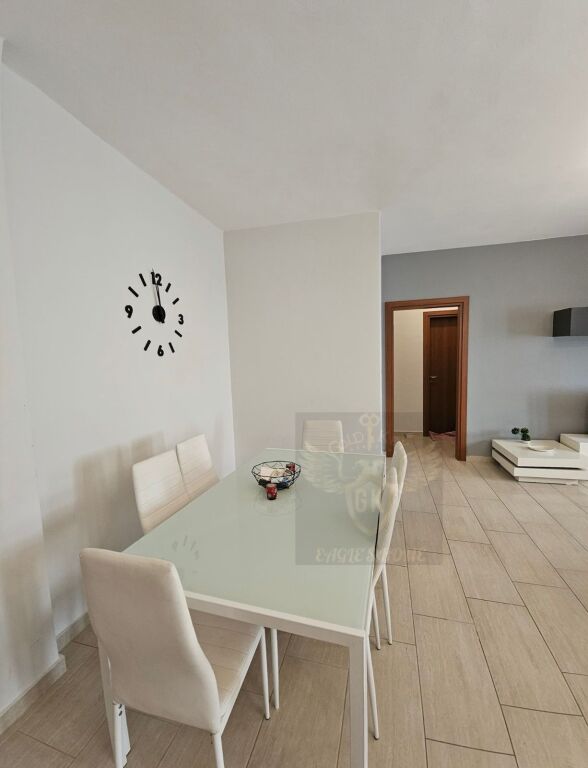 🏡 SHITET APARTAMENT 1+1 NË SUPER ZONË – PRANË PORTIT