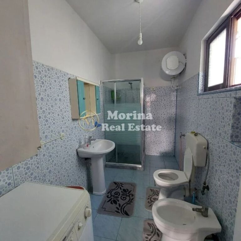 Rent | Private house 2 + 1 | American Hospital 2 | 450 €/month
