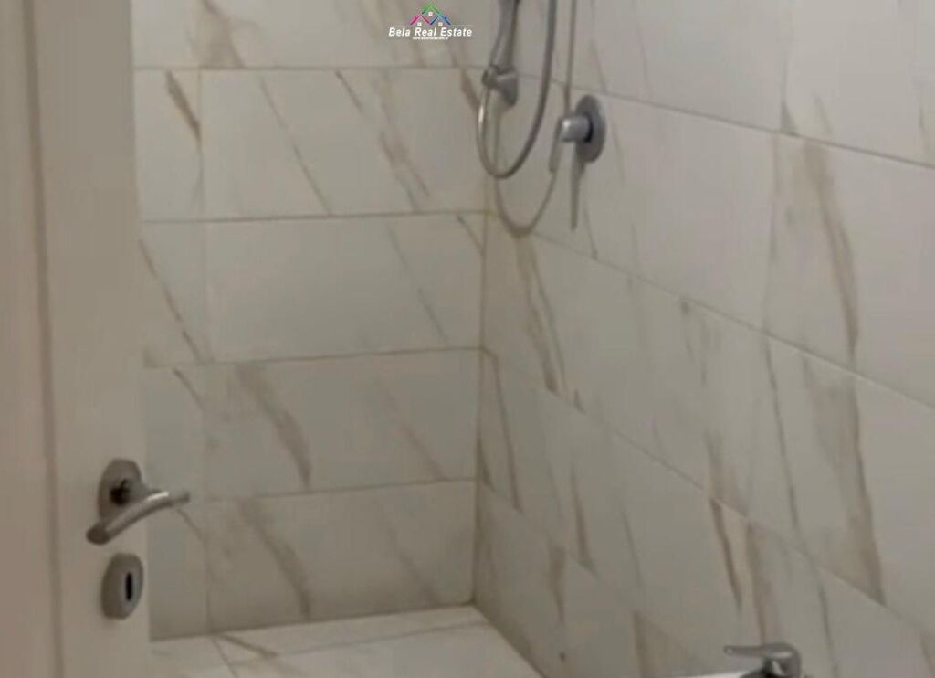 Zyre Me Qera 3+1 Ne 5 Maj ( ID BZ2807) Tirane