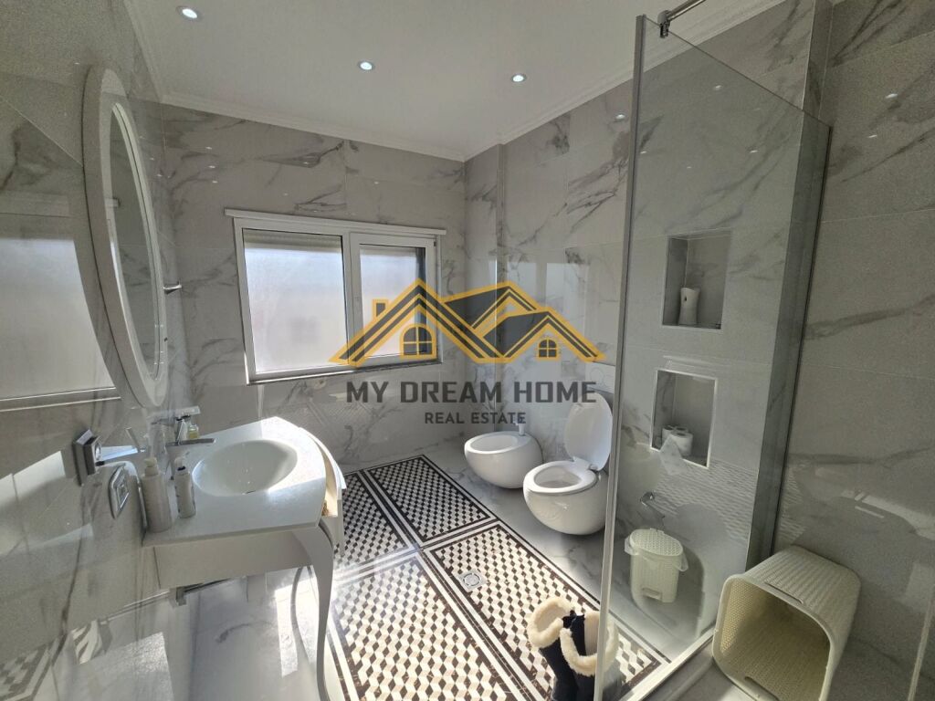 LUXURY APARTAMENT VOLLGA DURRES