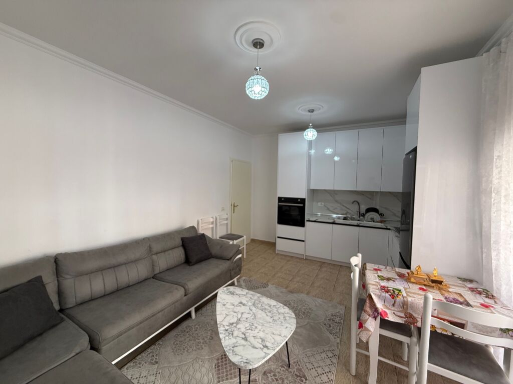 Apartment 1+1 for rent at the beach near Florida