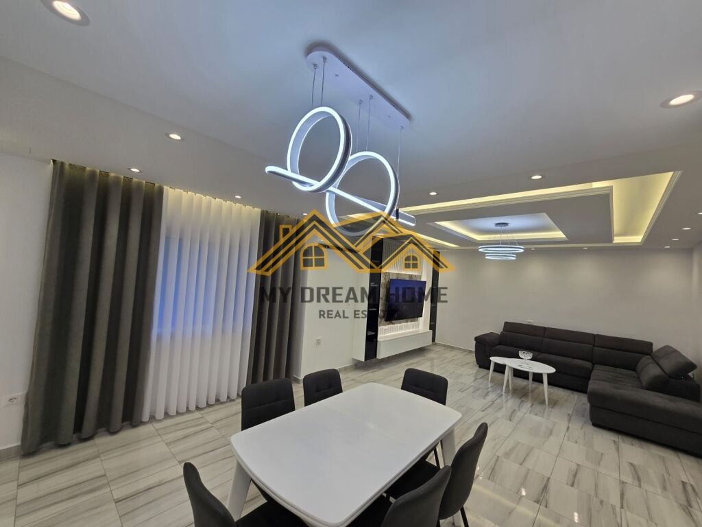 SHITET SUPER APARTAMENT 2+1 TEK SHKEMBI KAVAJES!