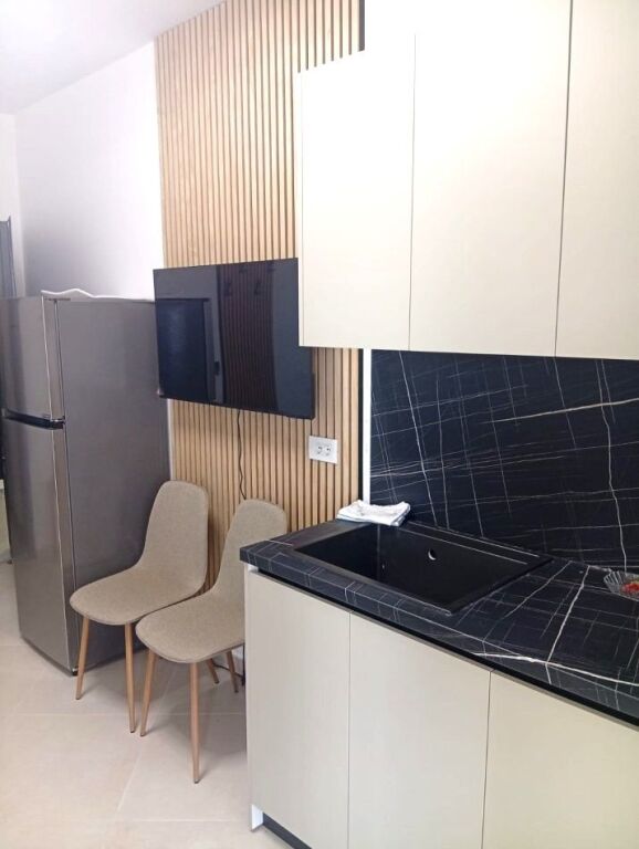 🏠Jepet me Qera Apartament 1+1 ne 5 Maj,pas Concordit