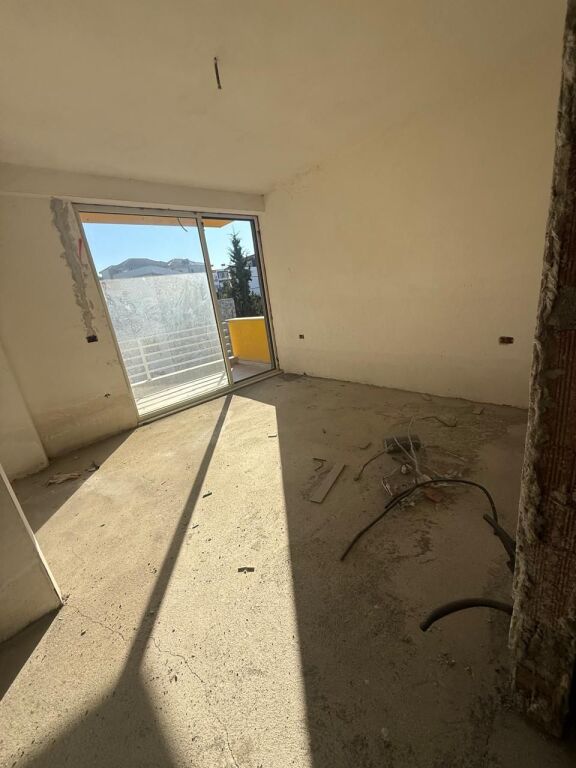 Kompleksi Tom Doshi Ne Shkoze Shitet Apartament 3+1+2 + Post Parkimi