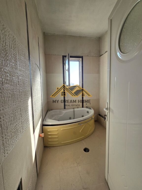 SHITET PALLAT 5 KATESH NE DURRES!