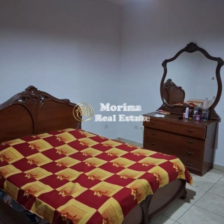 Affitto | Casa privata 3 + 1 | Kinostudio | 500 €/mese