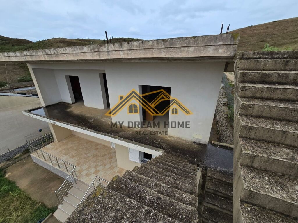 SHITET SHTEPI PRIVATE ZONA SPITALLES DURRES!