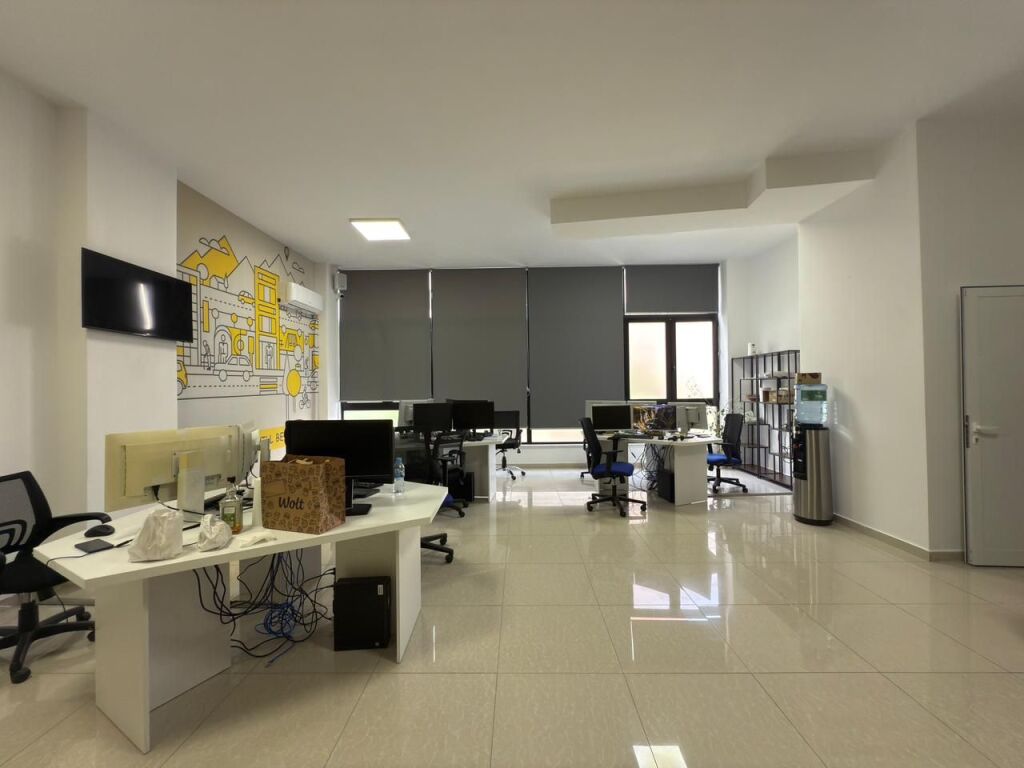 Business premises for rent