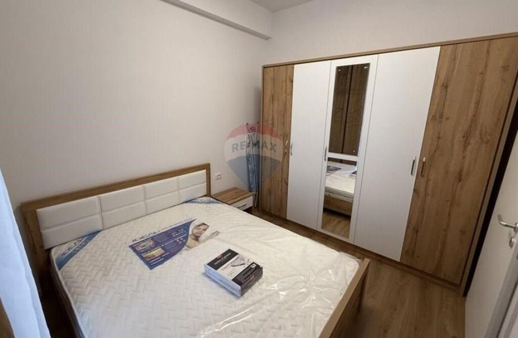 1+1 me qera ne Ali Dem Rezidenca Kadiu.