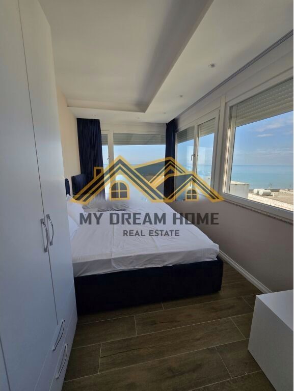 Apartament 1+1 me Pamje Deti në Shkëmbi i Kavajës!