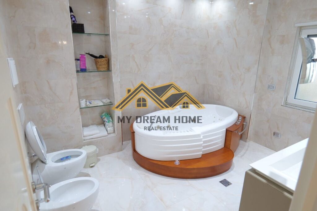 LUXURY APARTAMENT VOLLGA DURRES