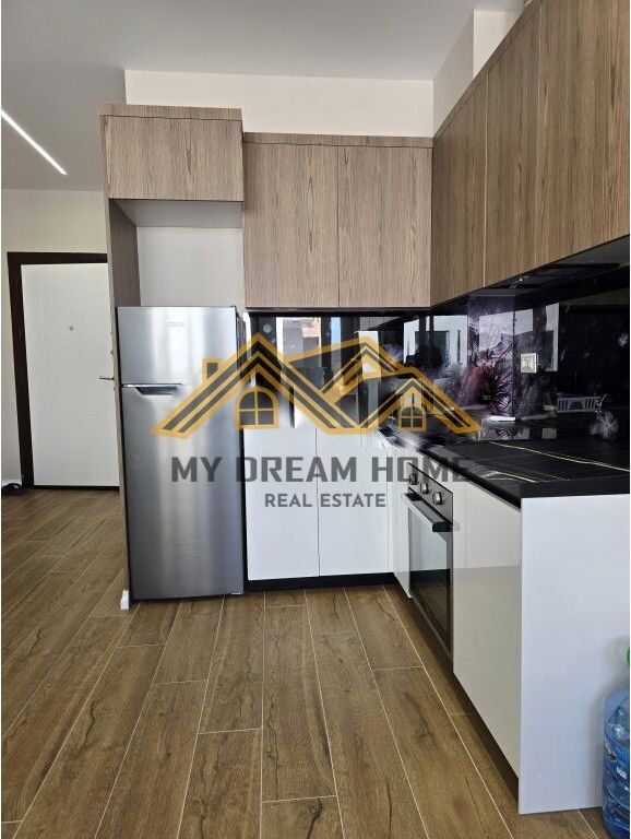 Apartament 1+1 me Pamje Deti në Shkëmbi i Kavajës!