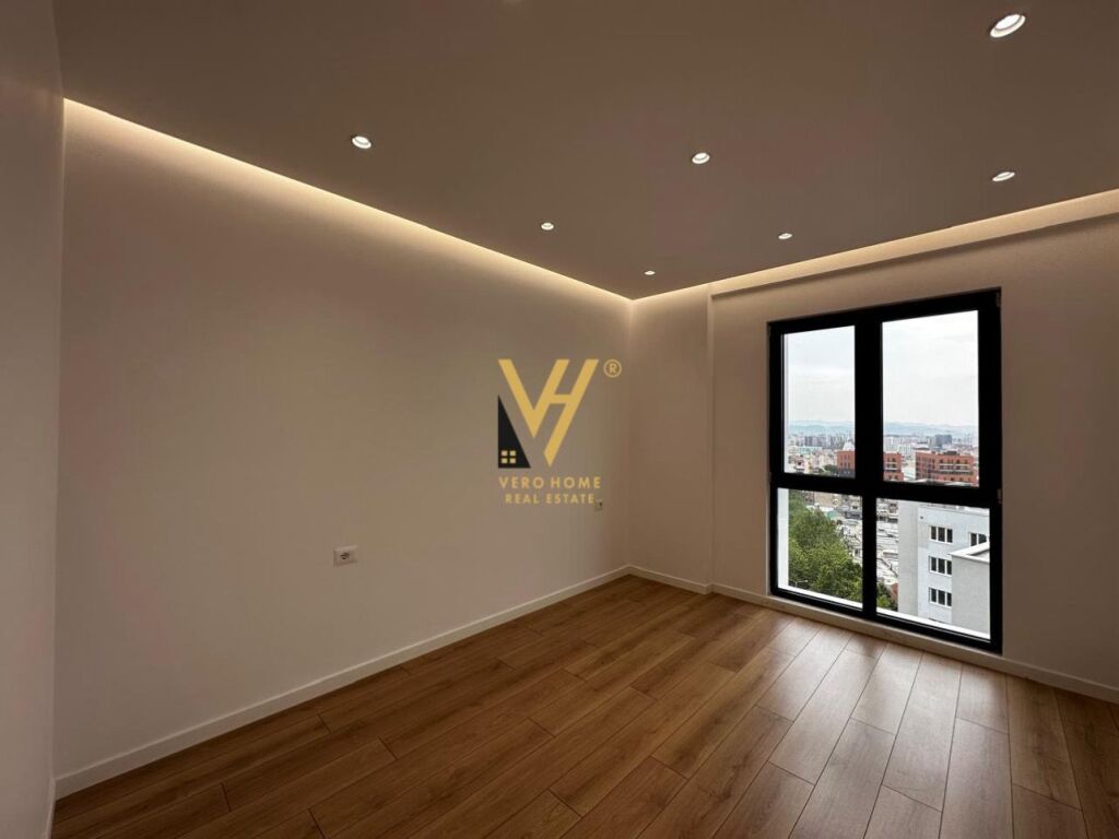 UFFICIO 106 M2 IN AFFITTO A ARLIS, FARMACIA 10 75.000 LEKE