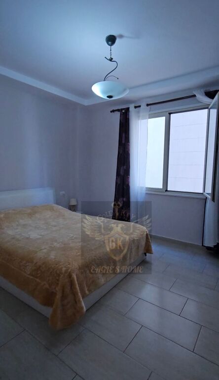 🏡 SHITET APARTAMENT 1+1 NË SUPER ZONË – PRANË PORTIT