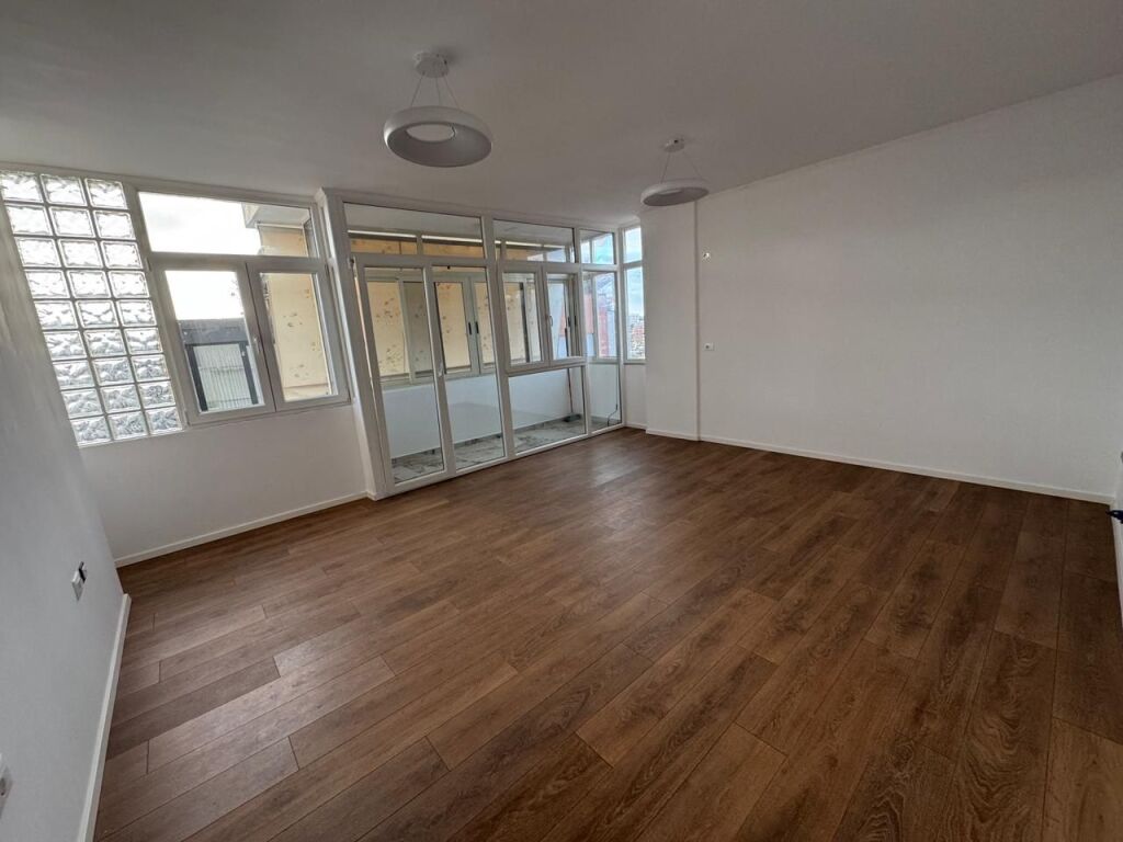 Apartment 2+1 for sale Prosecutor's Office of Tirana, new building with elevator