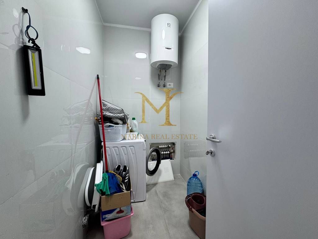 Jepet me qera apartament 2+1+depo ne Plazh Hekurudha, Durres!