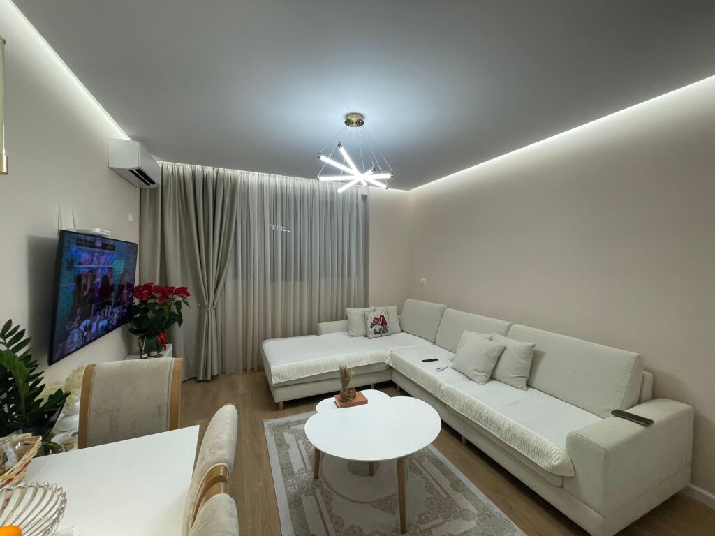 Apartment 1+1 rent Red School