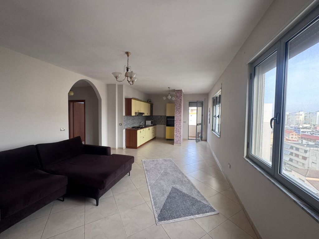 🏠 Shitet apartament 2+1+2 në Durrës
