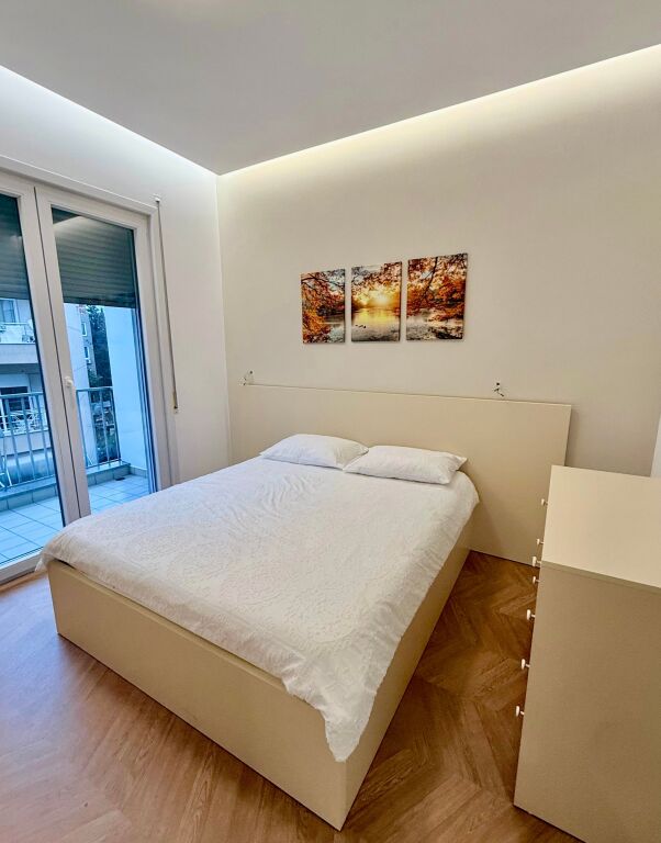 Qera Apartament 2+1 tek Liqeni i Thatë