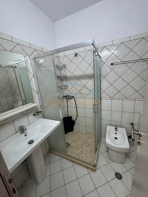 Qera, Apartament 2+1 , Unaza e re