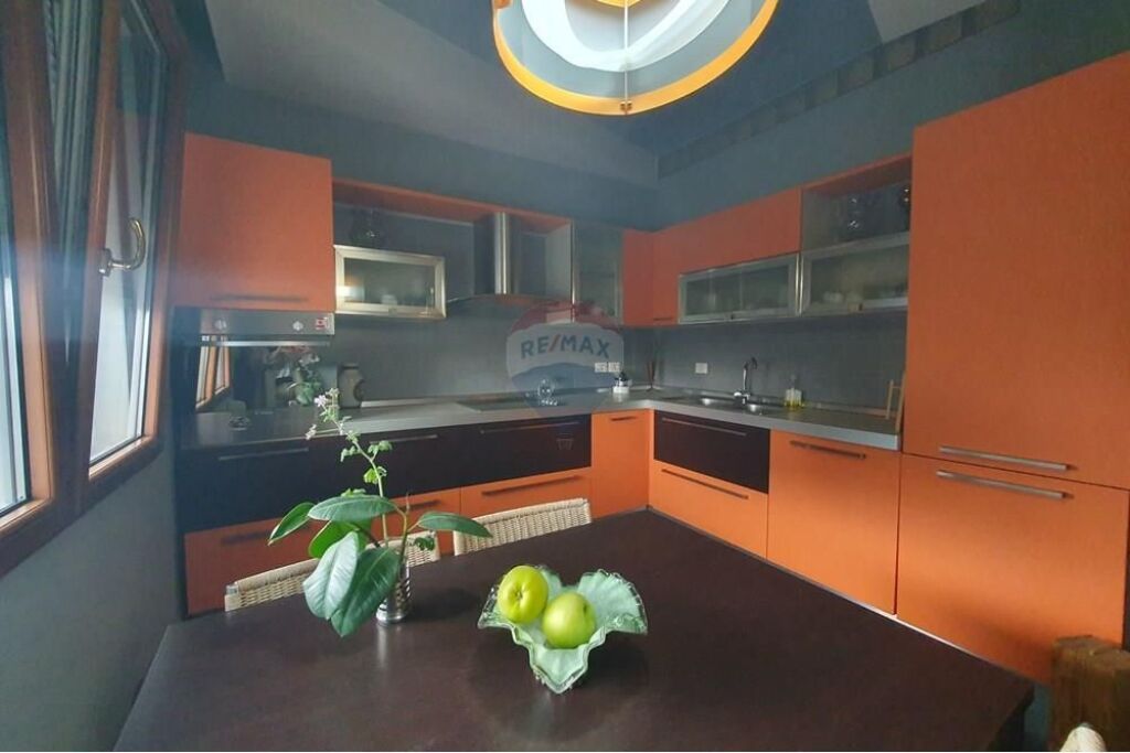 GIVEN SUPER APARTMENT AT GOLD COMPLEX 3+1+3