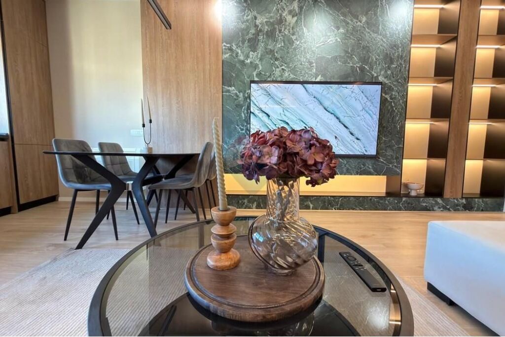 Apartment 2+1 for rent Barrikadave St.