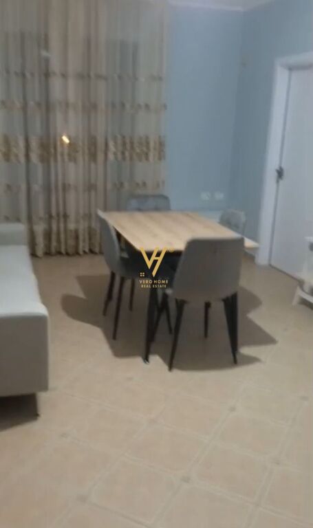 JEPET APARTAMENT 2+1+BLK ME QERA TE 5 MAJI 50.000 LEKE