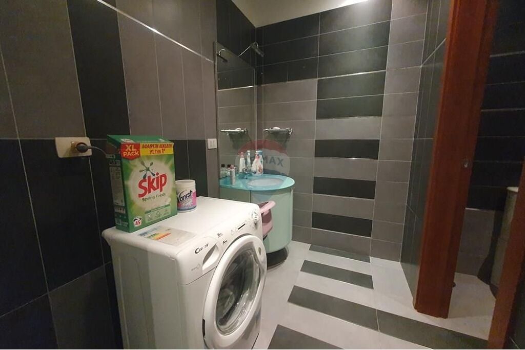 GIVEN SUPER APARTMENT AT GOLD COMPLEX 3+1+3