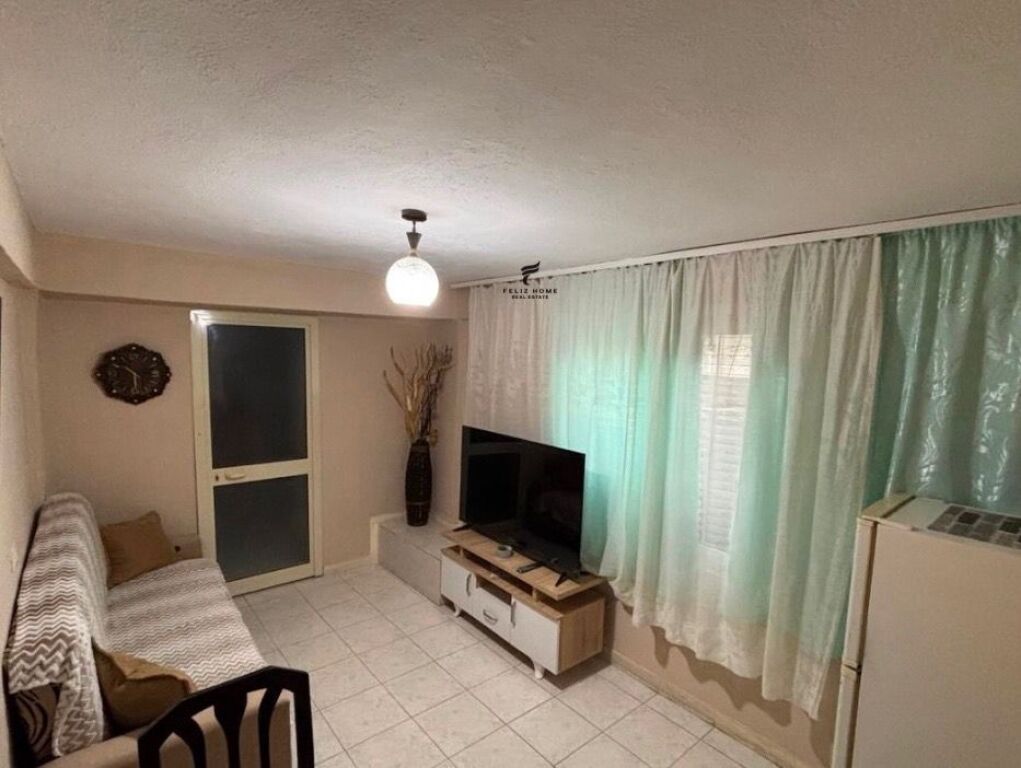APARTAMENT ME QERA 1+1 PAZARI RI 42.000 LEKE