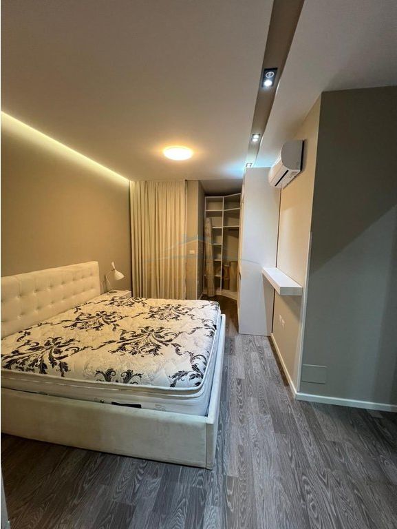 Rent, Apartment 3+1+2 +POST PARKING, Bill Klinton Street, Tirana