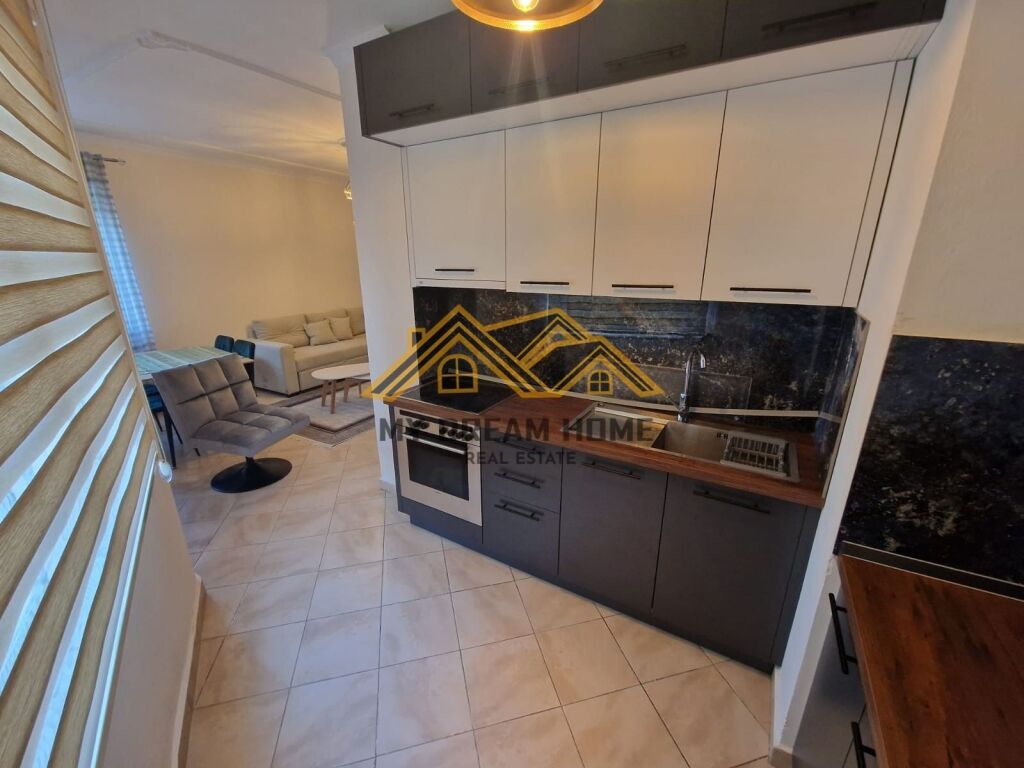 SHITET APARTAMENT 3+1 ILIRIA, PLAZH!