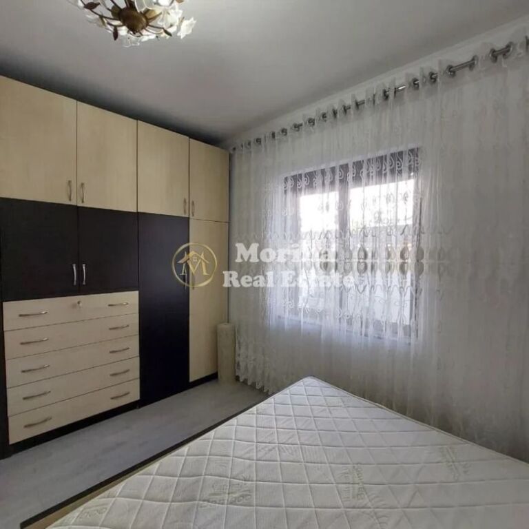 Rent | Private house 2 + 1 | American Hospital 2 | 450 €/month