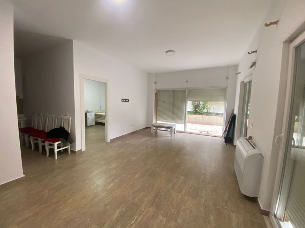 Jepet apartment me qera