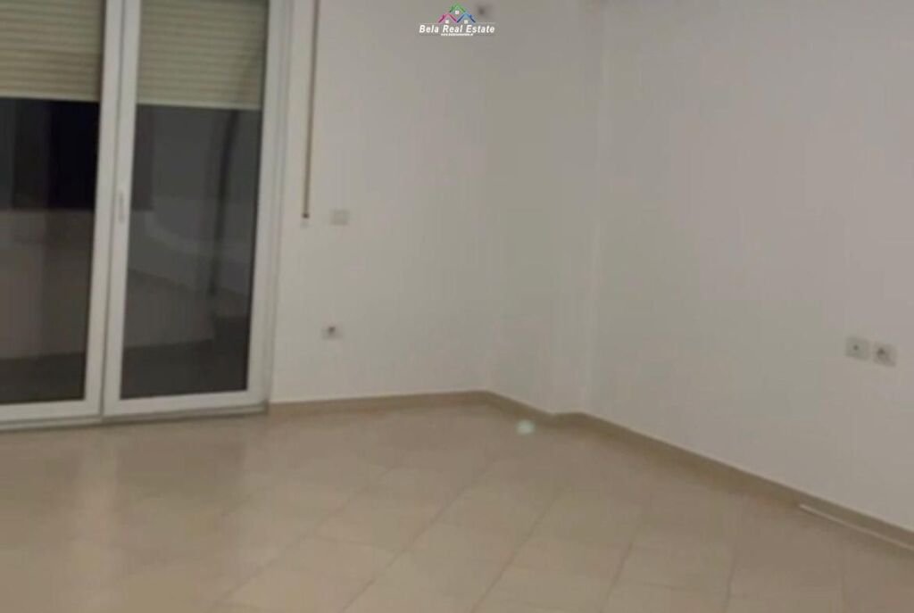 Zyre Me Qera 3+1 Ne 5 Maj ( ID BZ2807) Tirane